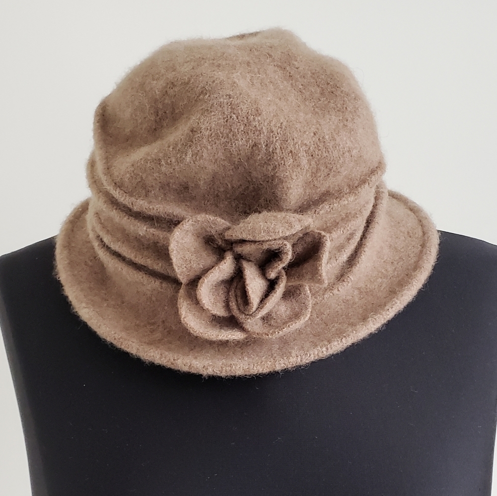 Flower Winter Wool Hat